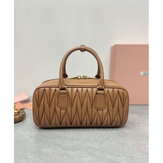 Replica Perfetta Borsa Miu Miu Arcadie Matelasse Nappa Caffè Imitazioni Outlet Italia