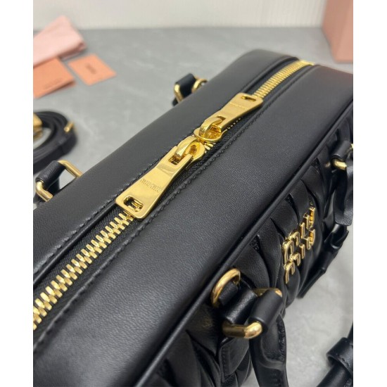 Premium Replica Borsa Miu Miu Arcadie Matelasse Nappa Nera False Online Replica Perfetta Borsa Miu Miu Arcadie Matelasse Nappa Nera Imitazioni Outlet Italia