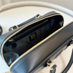 Replica Perfetta Borsa tote Miumiu Arcadie Nero Imitazioni Outlet Italia