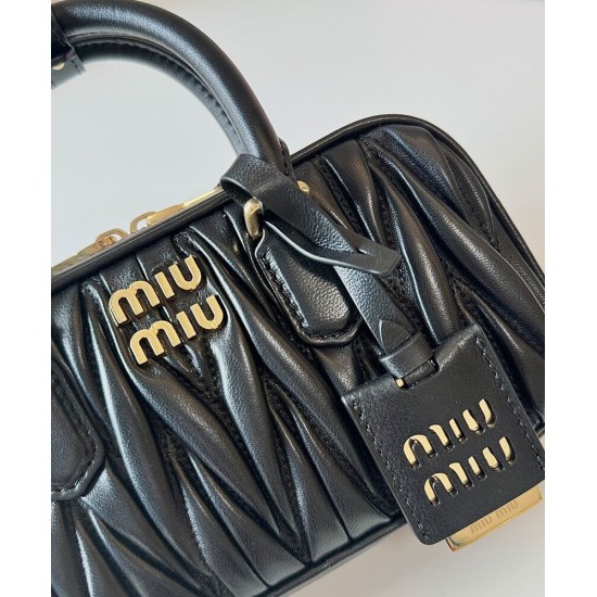Replica Perfetta Borsa Miu Miu Arcadie Matelasse Mini nappa Nero Imitazioni Outlet Italia