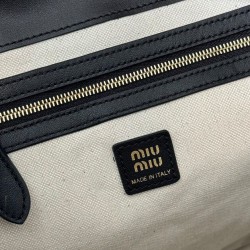 Replica Perfetta Zaino in pelle Miumiu 5BZ042 Nero Imitazioni Outlet Italia