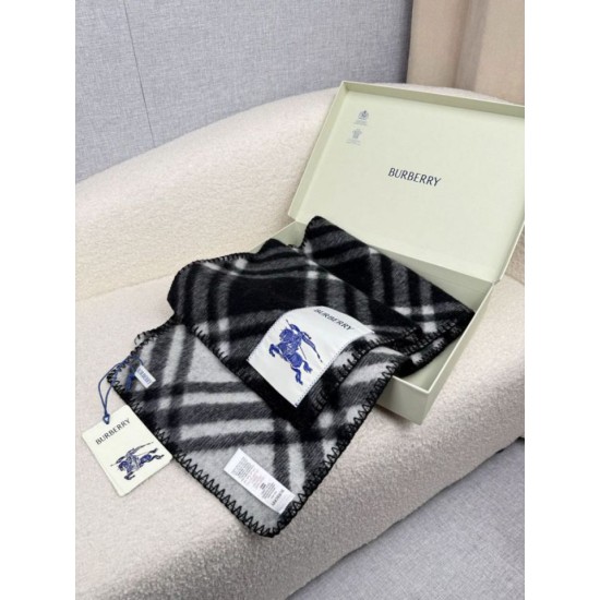 Premio Replica Sciarpa/coperta lana con motivo check Burberry etichetta equestre 30 x 180 Nero Imitazioni False Online