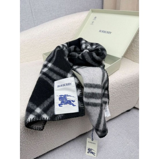 Premio Replica Sciarpa/coperta lana con motivo check Burberry etichetta equestre 30 x 180 Nero Imitazioni False Online