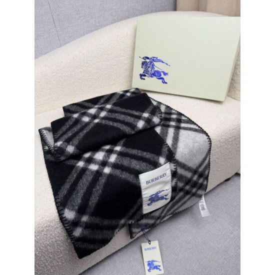 Premio Replica Sciarpa/coperta lana con motivo check Burberry etichetta equestre 30 x 180 Nero Imitazioni False Online