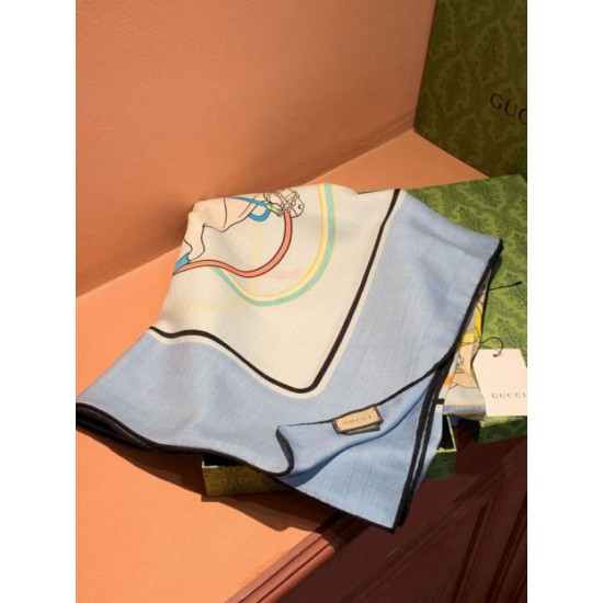 Replica Scialle reversibile Gucci velluto con stampa cavalli 140 Azzurro Outlet Per Uomo e Donna Premio Replica Scialle reversibile Gucci velluto con stampa cavalli 140 Azzurro Imitazioni False Online