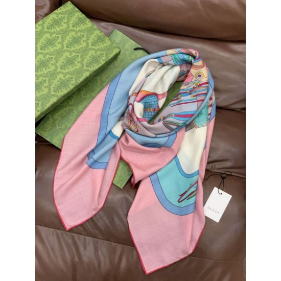 Premio Replica Scialle reversibile Gucci velluto con stampa cavalli 140 Rosa Imitazioni False Online