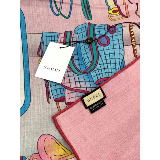 Premio Replica Scialle reversibile Gucci velluto con stampa cavalli 140 Rosa Imitazioni False Online