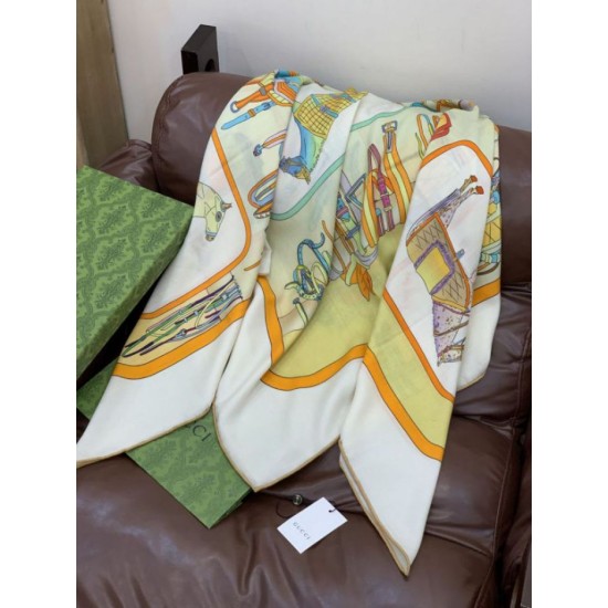 Premio Replica Scialle reversibile Gucci velluto con stampa cavalli 140 Giallo Imitazioni False Online