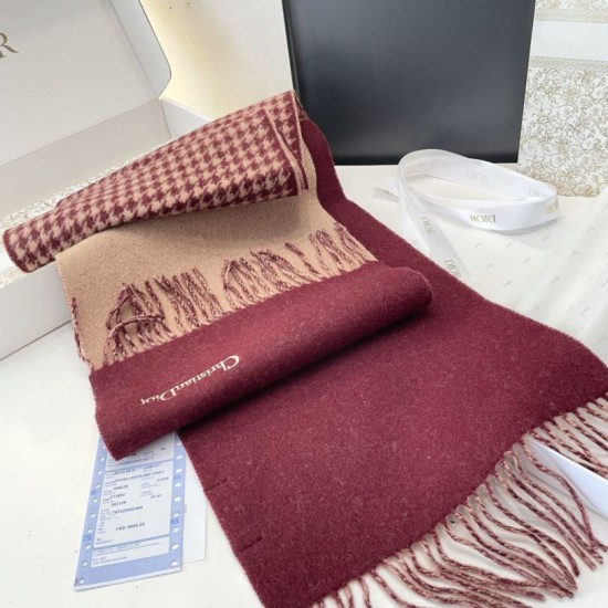 Replica Sciarpe Dior misto lana e cashmere 32 x 200 Rosso Outlet Per Uomo e Donna Premio Replica Sciarpe Dior misto lana e cashmere 32 x 200 Rosso Imitazioni False Online