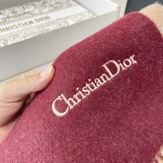 Replica Sciarpe Dior misto lana e cashmere 32 x 200 Rosso Outlet Per Uomo e Donna Premio Replica Sciarpe Dior misto lana e cashmere 32 x 200 Rosso Imitazioni False Online