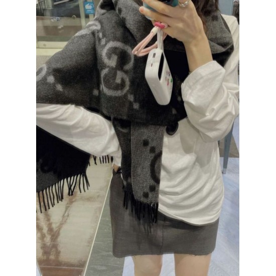 Premio Replica Sciarpa Gucci GG Cashmere Jacquard Grigio 35 x 190 Imitazioni False Online