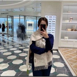 Premio Replica Sciarpa Gucci GG Cashmere Jacquard Beige 35 x 190 Imitazioni False Online