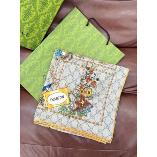 Replica Fazzoletto Sciarpa Gucci seta e cashmere con stampa animalier/floreale 140 01 Outlet Per Uomo e Donna Premio Replica Fazzoletto Sciarpa Gucci seta e cashmere con stampa animalier/floreale 140 01 Imitazioni False Online