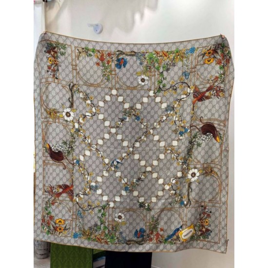 Replica Fazzoletto Sciarpa Gucci seta e cashmere con stampa animalier/floreale 140 01 Outlet Per Uomo e Donna Premio Replica Fazzoletto Sciarpa Gucci seta e cashmere con stampa animalier/floreale 140 01 Imitazioni False Online