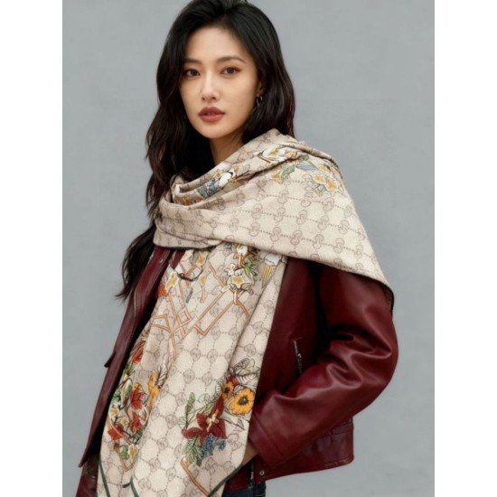 Premio Replica Fazzoletto Sciarpa Gucci seta e cashmere con stampa animalier/floreale 140 03 Imitazioni False Online