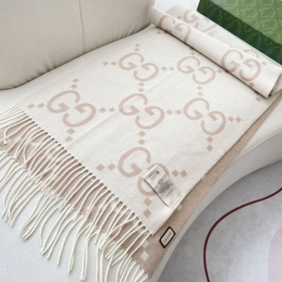 Replica Sciarpa reversibile Gucci GG cashmere Rosa 50 x 190 Outlet Per Uomo e Donna Premio Replica Sciarpa reversibile Gucci GG cashmere Rosa 50 x 190 Imitazioni False Online