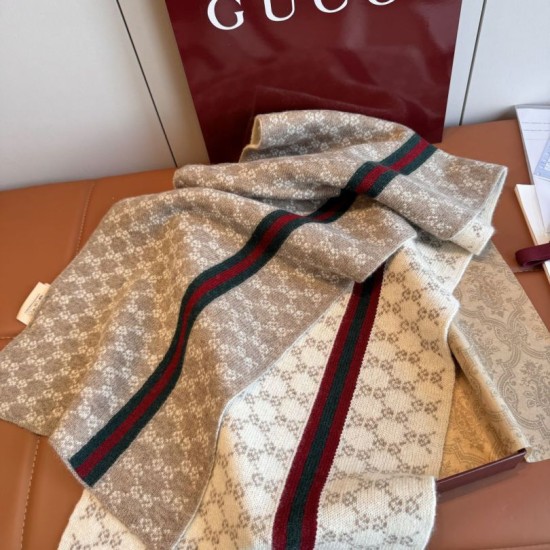 Premio Replica Scialle reversibile seta e lana Gucci con motivo a sella da equitazione 140 Nero Imitazioni False Online