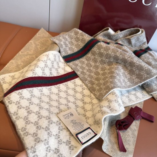 Premio Replica Scialle reversibile seta e lana Gucci con motivo a sella da equitazione 140 Nero Imitazioni False Online