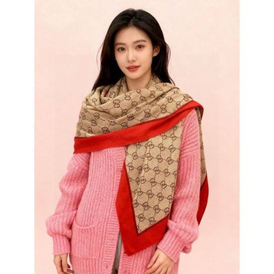 Replica Scialle reversibile Gucci in seta e cashmere con motivo GG 135 albicocca Outlet Per Uomo e Donna Premio Replica Scialle reversibile Gucci in seta e cashmere con motivo GG 135 albicocca Imitazioni False Online