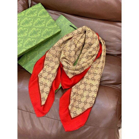 Replica Scialle reversibile Gucci in seta e cashmere con motivo GG 135 albicocca Outlet Per Uomo e Donna Premio Replica Scialle reversibile Gucci in seta e cashmere con motivo GG 135 albicocca Imitazioni False Online