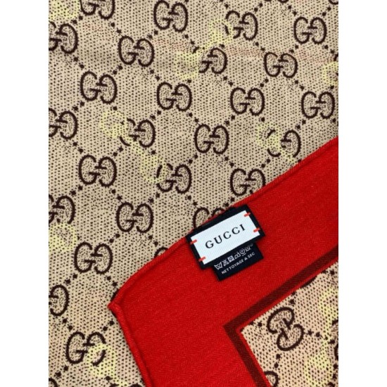 Replica Scialle reversibile Gucci in seta e cashmere con motivo GG 135 albicocca Outlet Per Uomo e Donna Premio Replica Scialle reversibile Gucci in seta e cashmere con motivo GG 135 albicocca Imitazioni False Online