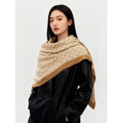 Premio Replica Scialle reversibile Gucci in seta e cashmere con motivo GG 135 Nero Imitazioni False Online