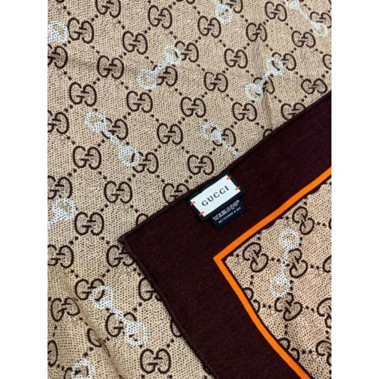Replica Scialle reversibile Gucci in seta e cashmere con motivo GG 135 Rosa Outlet Per Uomo e Donna Premio Replica Scialle reversibile Gucci in seta e cashmere con motivo GG 135 Rosa Imitazioni False Online