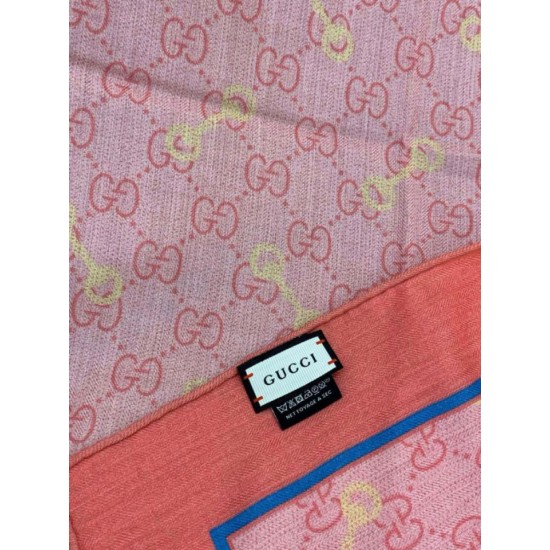 Replica Sciarpa Gucci velluto con stampa animalier e floreale 140 01 Outlet Per Uomo e Donna Premio Replica Sciarpa Gucci velluto con stampa animalier e floreale 140 01 Imitazioni False Online