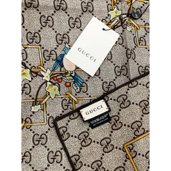 Premio Replica Sciarpa Gucci velluto con stampa animalier e floreale 140 02 Imitazioni False Online