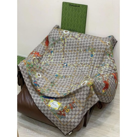 Premio Replica Sciarpa Gucci velluto con stampa animalier e floreale 140 02 Imitazioni False Online