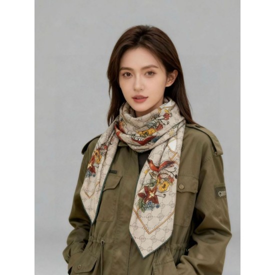 Premio Replica Sciarpa Gucci velluto con stampa animalier e floreale 140 03 Imitazioni False Online