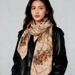 Premio Replica Sciarpa Gucci velluto con stampa animalier e floreale 140 04 Imitazioni False Online