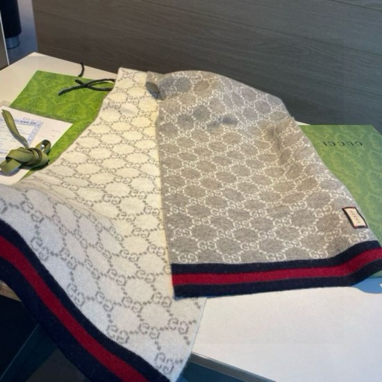 Premio Replica Sciarpa Gucci reversibile lana jacquard con motivo GG  30 x 180 01 Imitazioni False Online