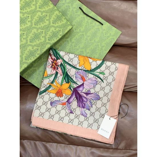 Premio Replica Sciarpa Gucci seta e cashmere Stampa floreale 140 01 Imitazioni False Online