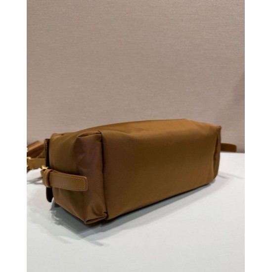 Premio Replica Borsa a spalla Prada Explore grande Re-Nylon 1BC264 Marrone Imitazioni Outlet Online