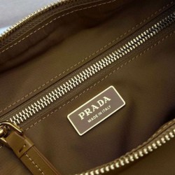 Premio Replica Borsa a spalla Prada Explore grande Re-Nylon 1BC264 Marrone Imitazioni Outlet Online