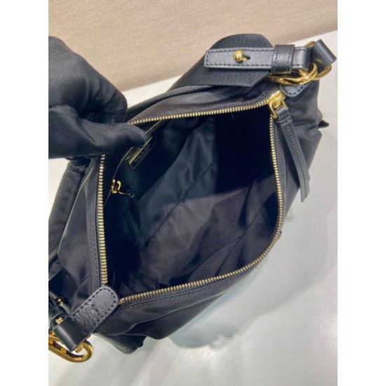 Premio Replica Borsa a spalla Prada Explore grande Re-Nylon 1BC264 Nero Imitazioni Outlet Online