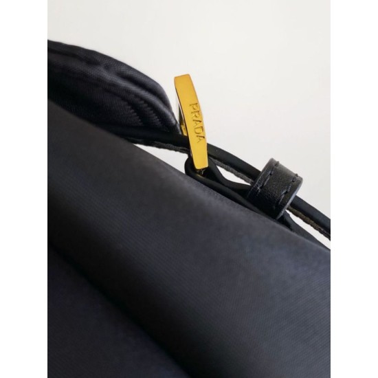 Premio Replica Borsa tote media Prada Explore nappa 1BG596 Nero Imitazioni Outlet Online