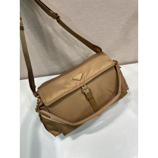 Premio Replica Borsa a spalla grande Prada Explore con patta in nappa 1BD391 Marrone Imitazioni Outlet Online