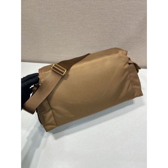 Premio Replica Borsa a spalla grande Prada Explore con patta in nappa 1BD391 Marrone Imitazioni Outlet Online