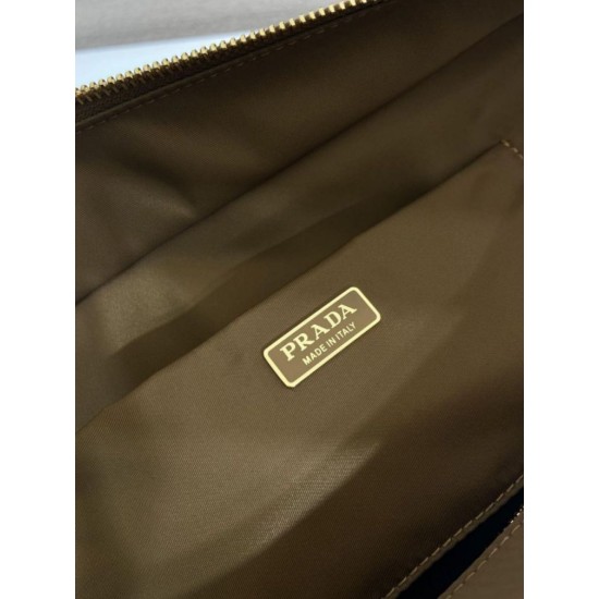 Premio Replica Borsa a spalla grande Prada Explore con patta in nappa 1BD391 Marrone Imitazioni Outlet Online