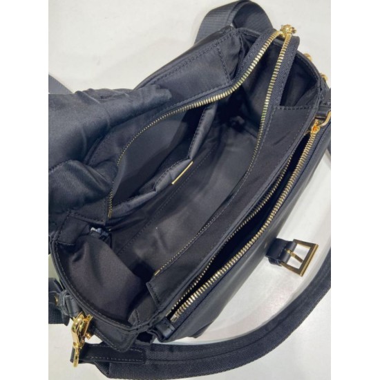 Premio Replica Borsa a spalla Prada Explore Re-Nylon media con patta 1BD394 nero Imitazioni Outlet Online