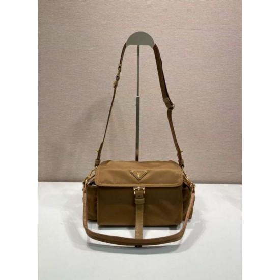 Premio Replica Borsa a spalla Prada Explore Re-Nylon media con patta 1BD394 Marrone Imitazioni Outlet Online