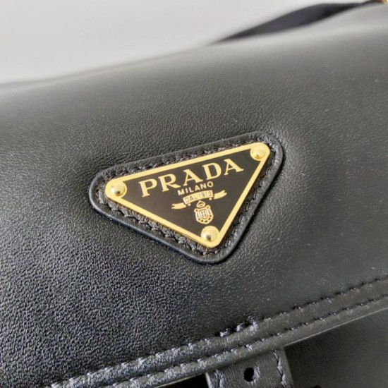 Premio Replica Borsa a spalla media Prada Explore con patta 1BD394 Nero Imitazioni Outlet Online