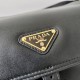 Premio Replica Borsa a spalla media Prada Explore con patta 1BD394 Nero Imitazioni Outlet Online