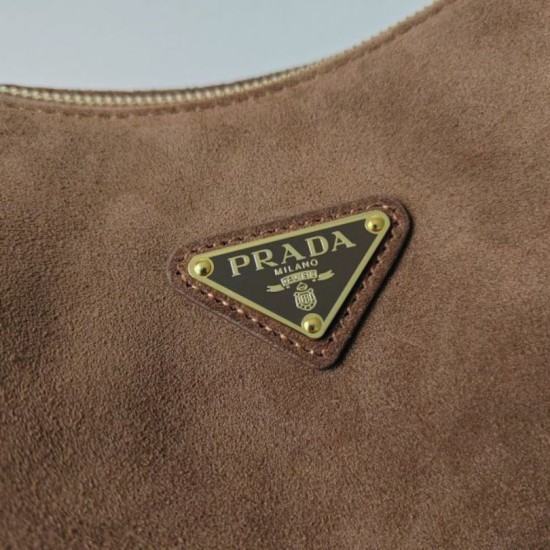 Replica Borsa a tracolla media Prada Explore con patta scamosciata Marrone False Online Clone Premio Replica Borsa a tracolla media Prada Explore con patta scamosciata Marrone Imitazioni Outlet Online