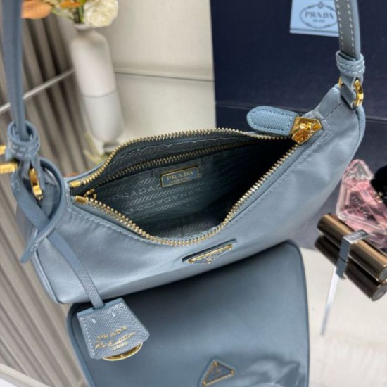 Premio Replica Borsa hobo mini Prada Re-Edition 2005 Re-Nylon Saffiano 1N204M Blu Imitazioni Outlet Online