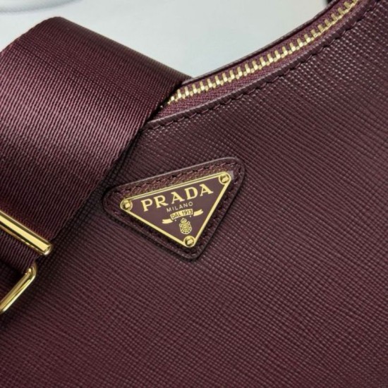 Premio Replica Borsa a mano/borsa hobo Saffiano Prada Re-Edition 2005 Borgogna Imitazioni Outlet Online