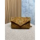 Replica Borsa a tracolla media YSL Saint Laurent Toy puffer cammello scamosciata Imitazioni Outlet Online Italia
