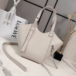 Replica Borsa tote media classica Loewe Hammock Flip Beige Imitazioni Outlet Online Italia